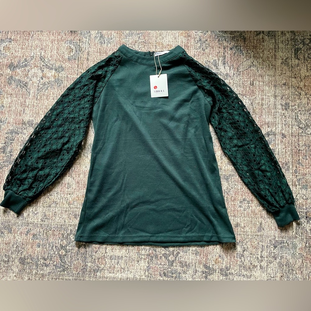Women’s Long Sleeve Shirt with Lace Sleeves (Size: Medium)